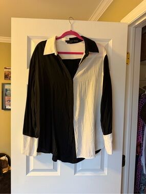 Alice + Olivia Black and White Colorblock Button-Down Shirt